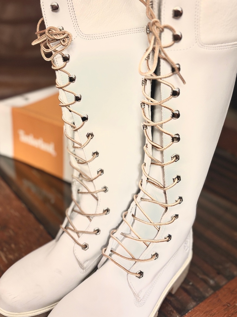 RARE Timberland White Leather Knee-High Lace-Up Boots Women’s 10M